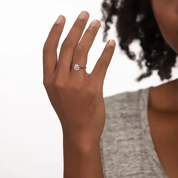 Round Brilliant Lillian Signature Ring